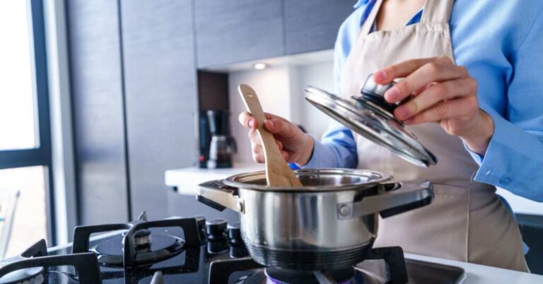 Ban Gas Stoves to Go Green?