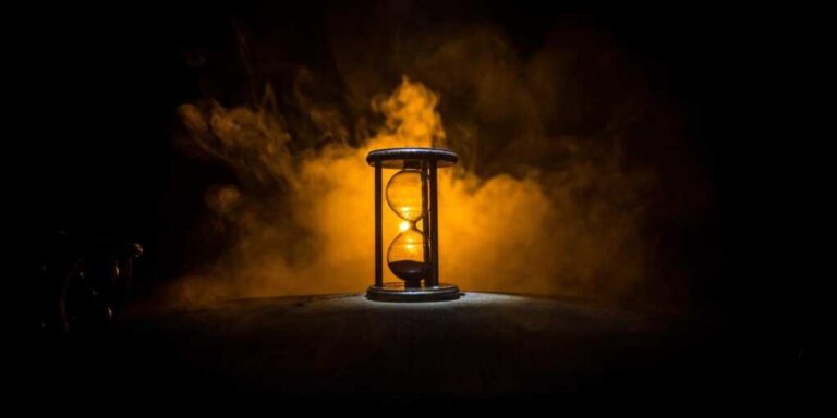 Ex-Clinton Adviser Sounds Alarm on Democrats’ Midterm Future