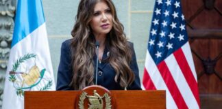 Daniel Hernandez-Salazar / Shutterstock.com